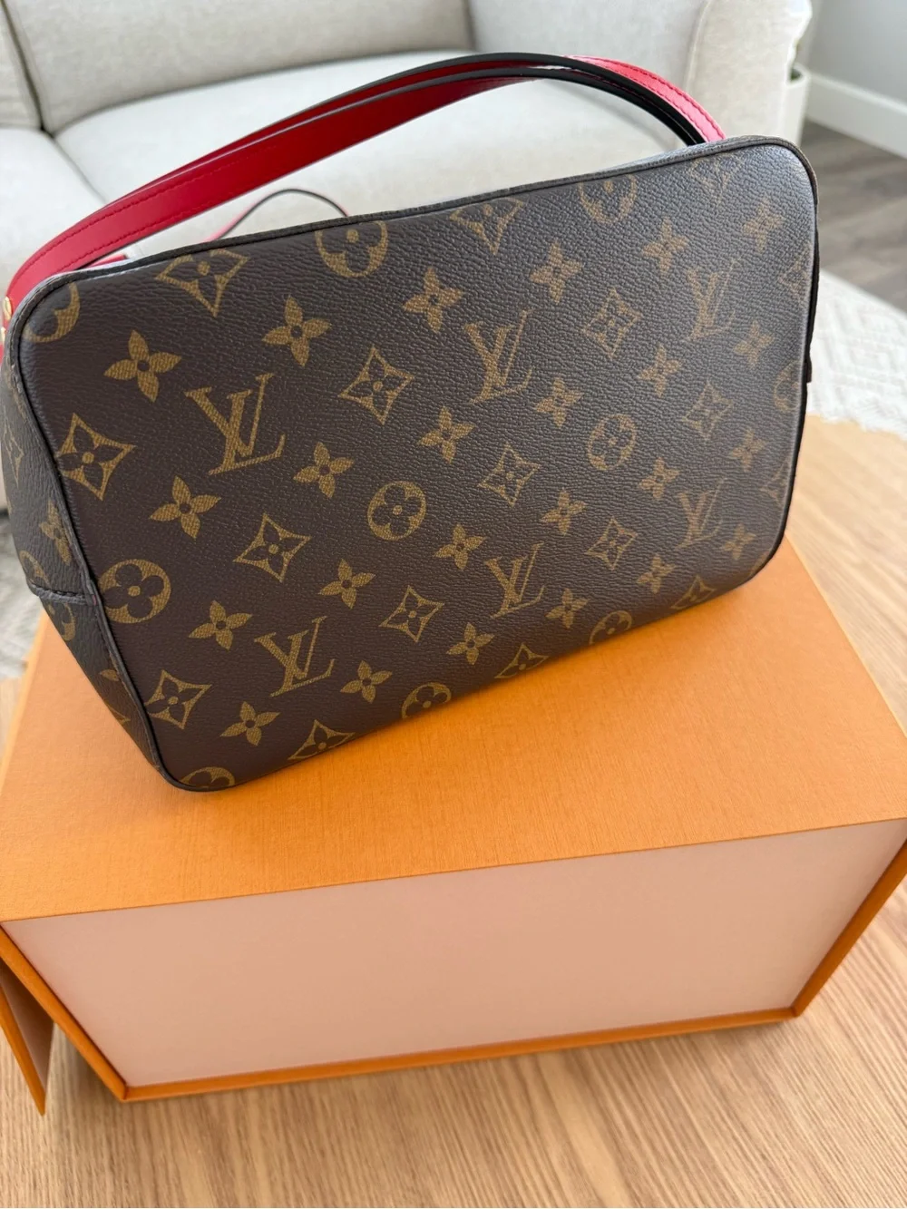 Louis Vuitton bag top